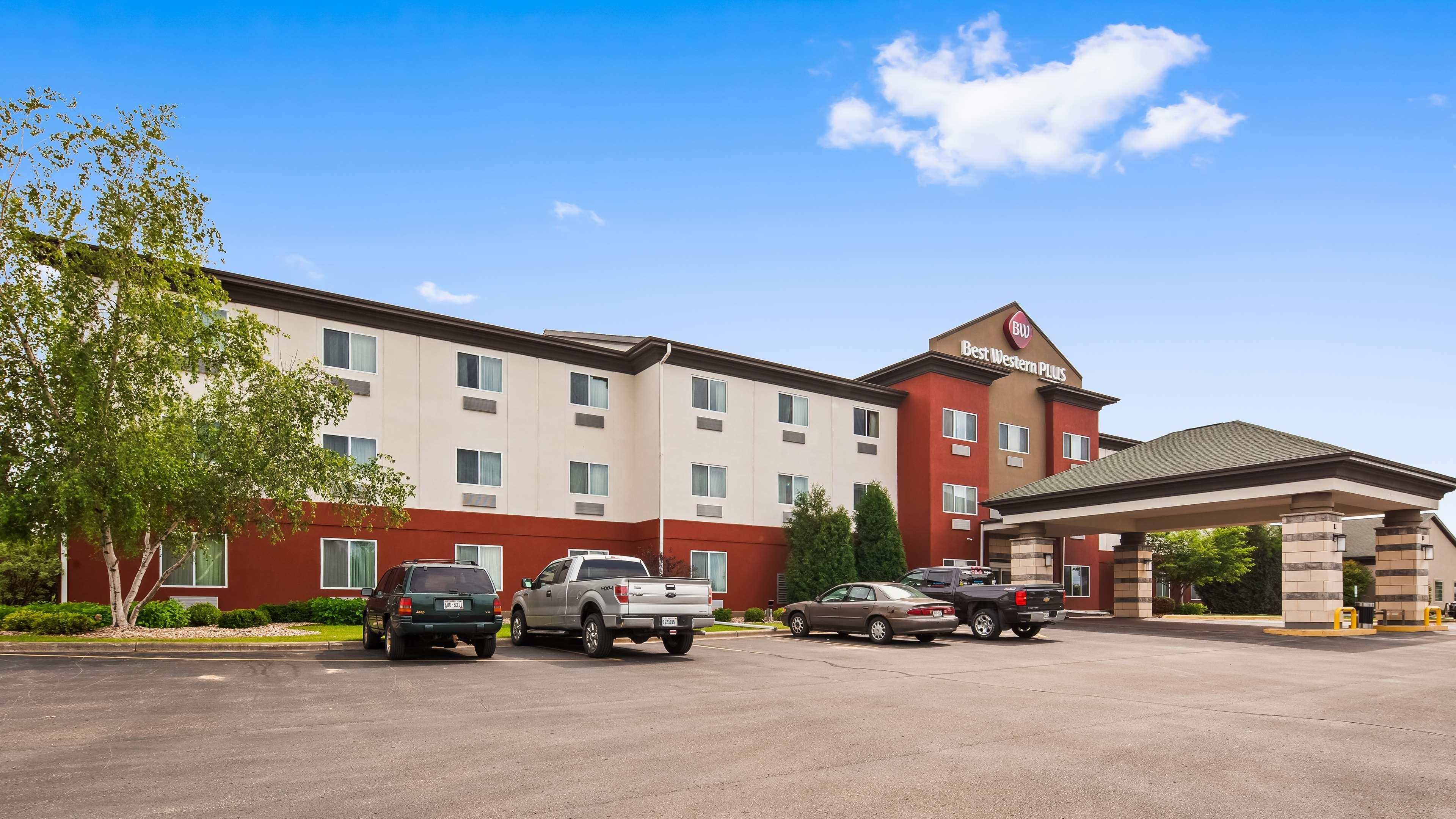 Best Western Plus Sparta Trail Lodge Экстерьер фото